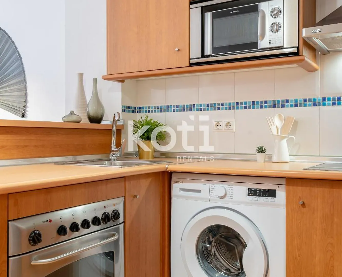 Koti Rentals - Sandy Beach Apartment فوينخيرولا