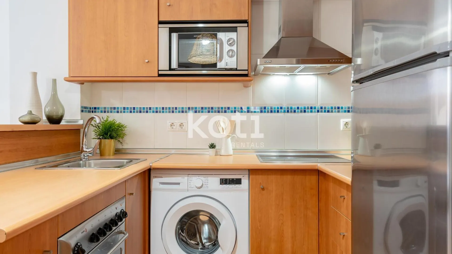 Koti Rentals - Sandy Beach Apartment Fuengirola